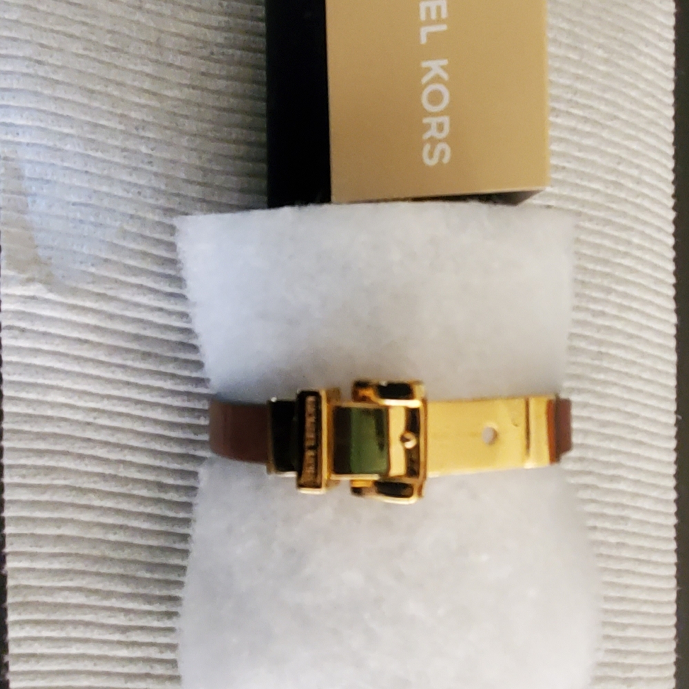 Brand New Michael Kors Gold and Brown Belt Croc Like Bracelet.